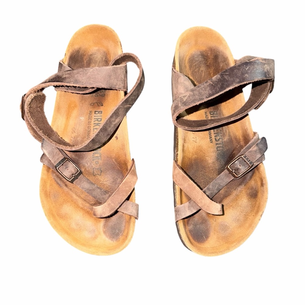 Birkenstock Yara Habana Oiled Leather Sandals – Women’s Size EU 39 / US 8